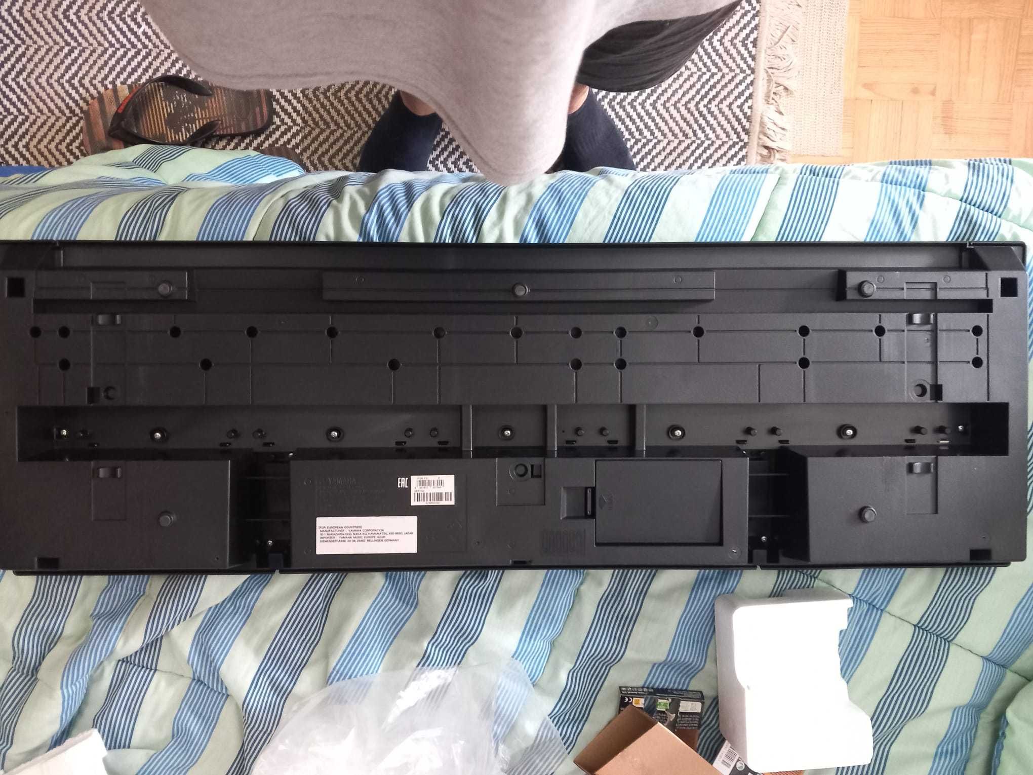 Teclado digital Yamaha PSR-F51