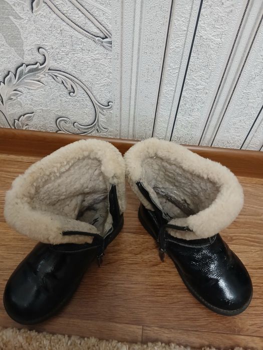 Продаж зимові сапожки