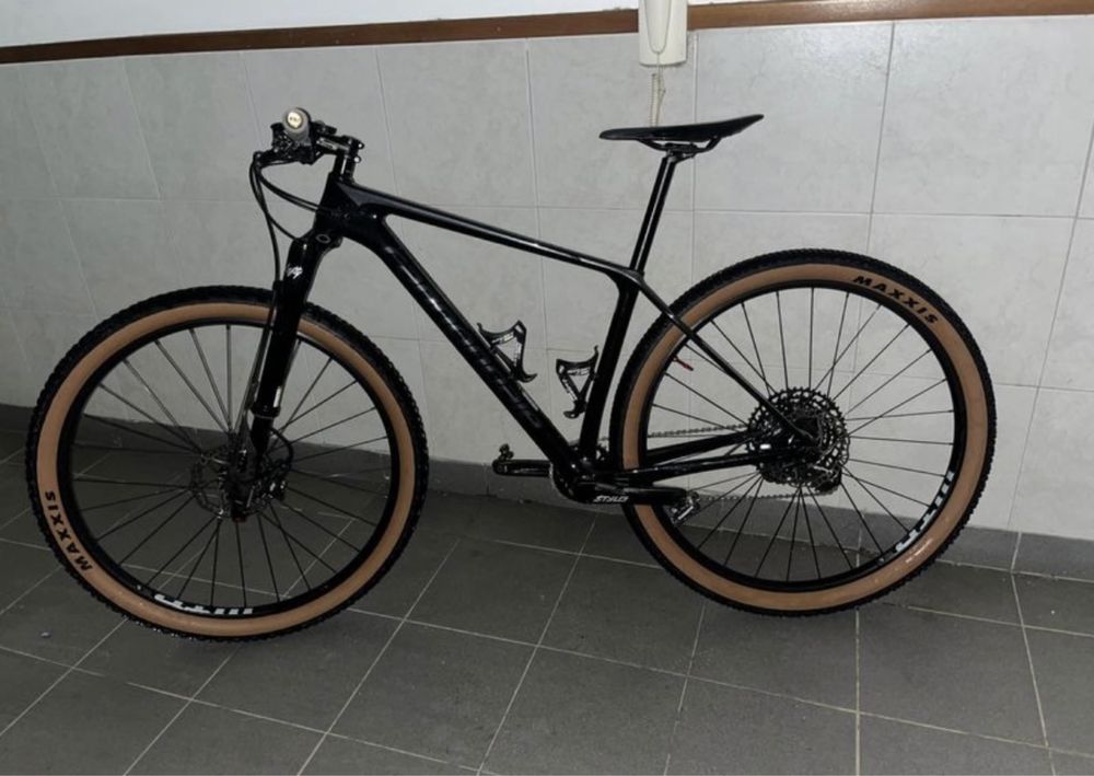 Bicicleta btt Cannodale lefty