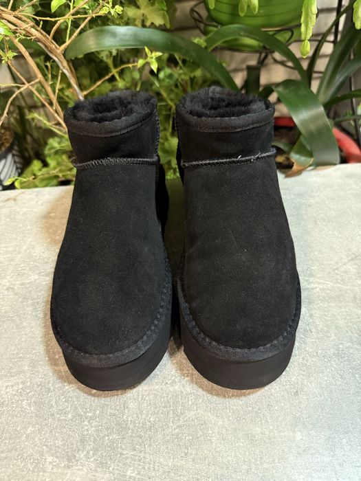 Замшевые угги 39 р