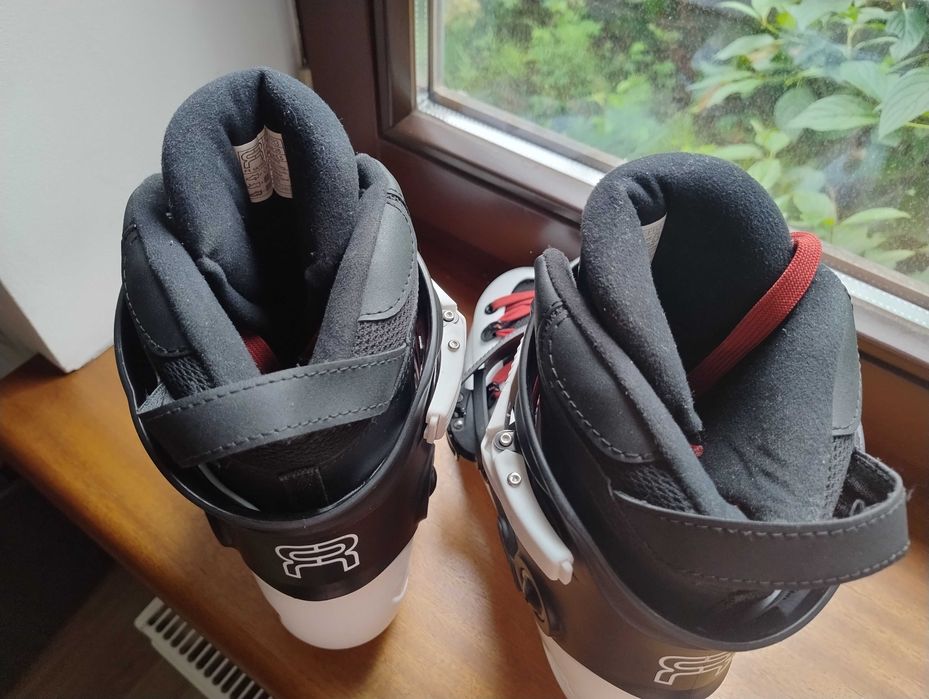 Buty FR3 białe r.40 bardzo ładne