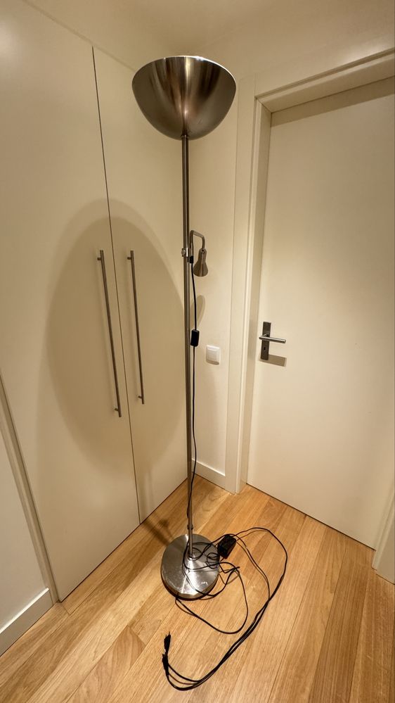 Candeeiro de pé IKEA