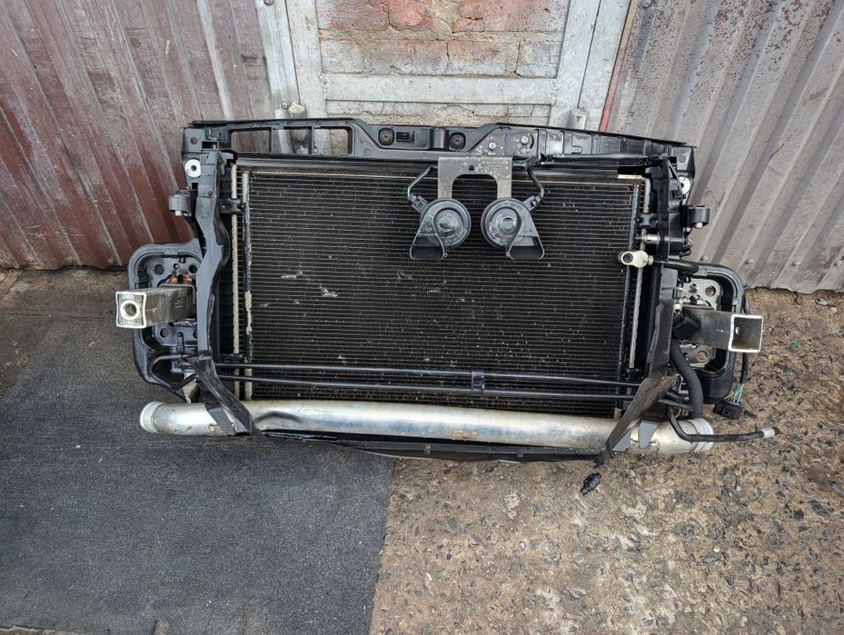 Телевізор з касетою радіаторів audi a6 c6 2.7