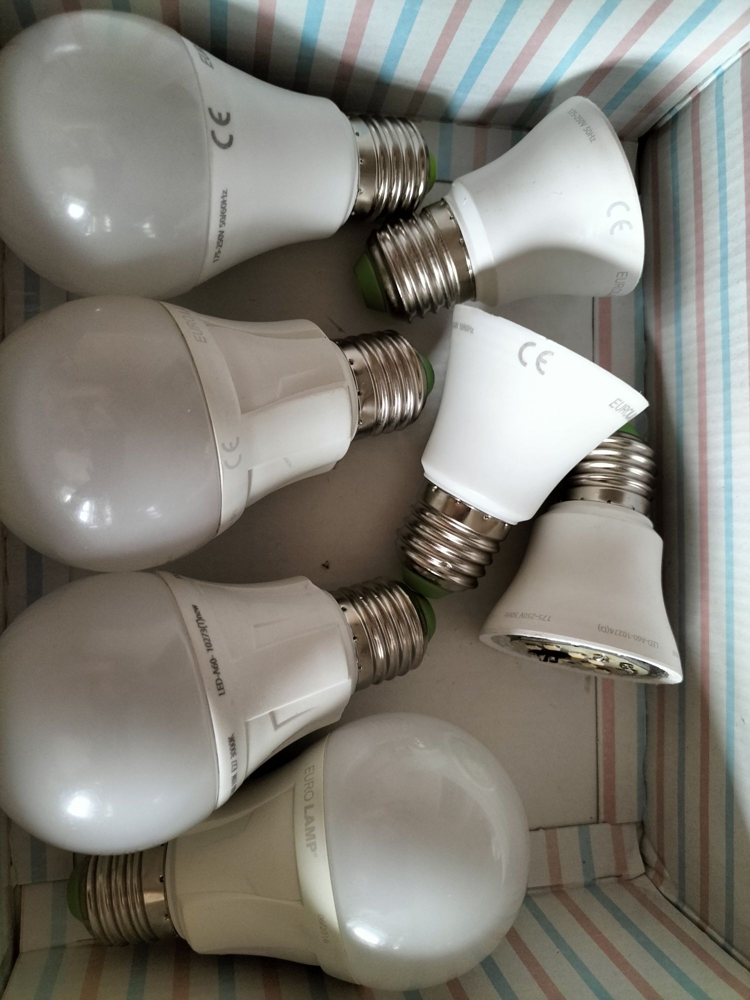 Продам світлодіодні лампи під ремонт