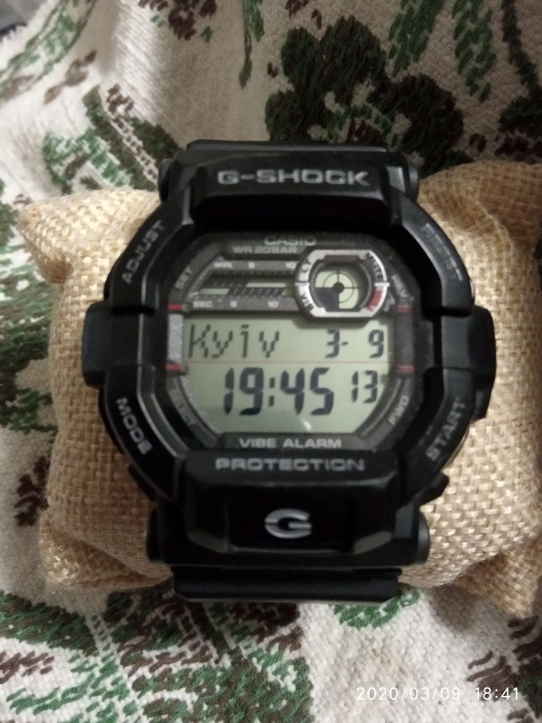 Годинник Casio G-Shock