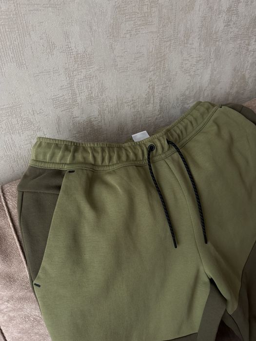 Брюки штани чоловічі Nike Tech Fleece XL хакі зелені джогери
