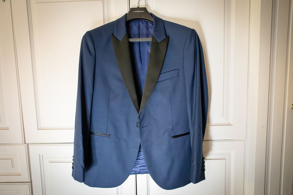 Garnitur ślubny, smoking Lancerto Lincoln NAVY, 176/112/92 + koszula