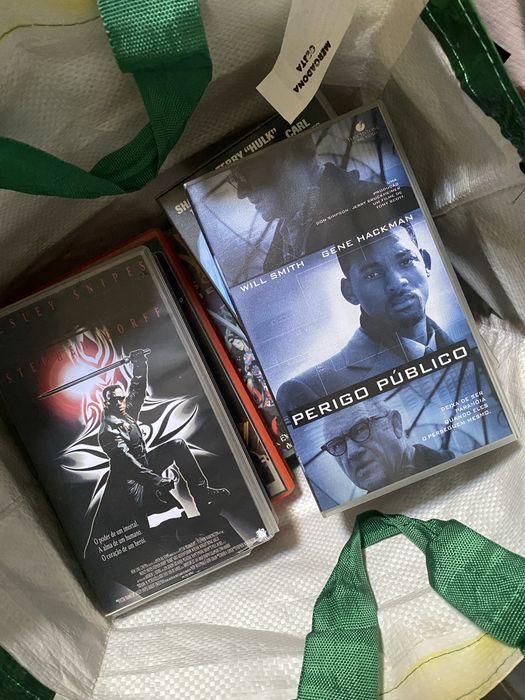 Video VHS com filmes