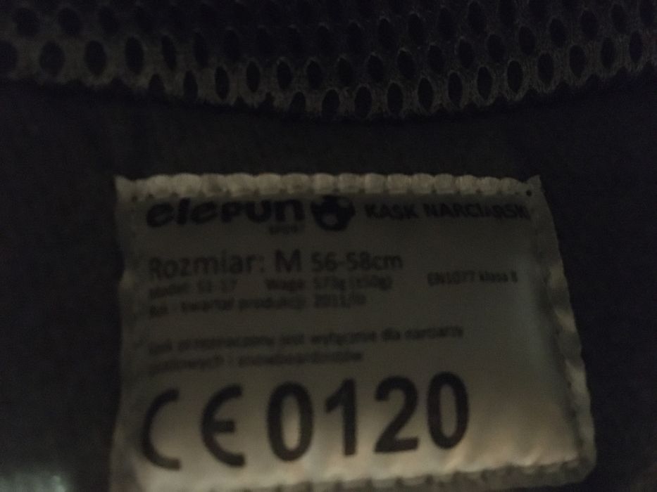 Kask narciarski narty zima dla dziecka dziecko ferie stok śnieg zjazd