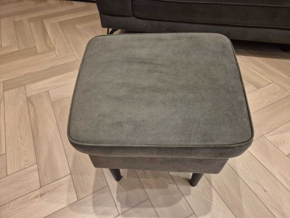 Sofa Totti oliwkowa + 2 szt. Pufa