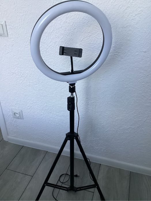 Професійна тік ток лампа