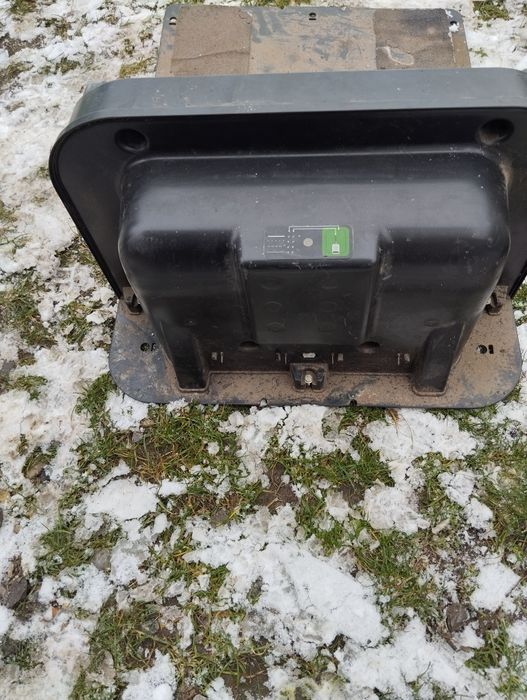 3 roboty koszące kosiarka automatyczna John Deere Tango E5