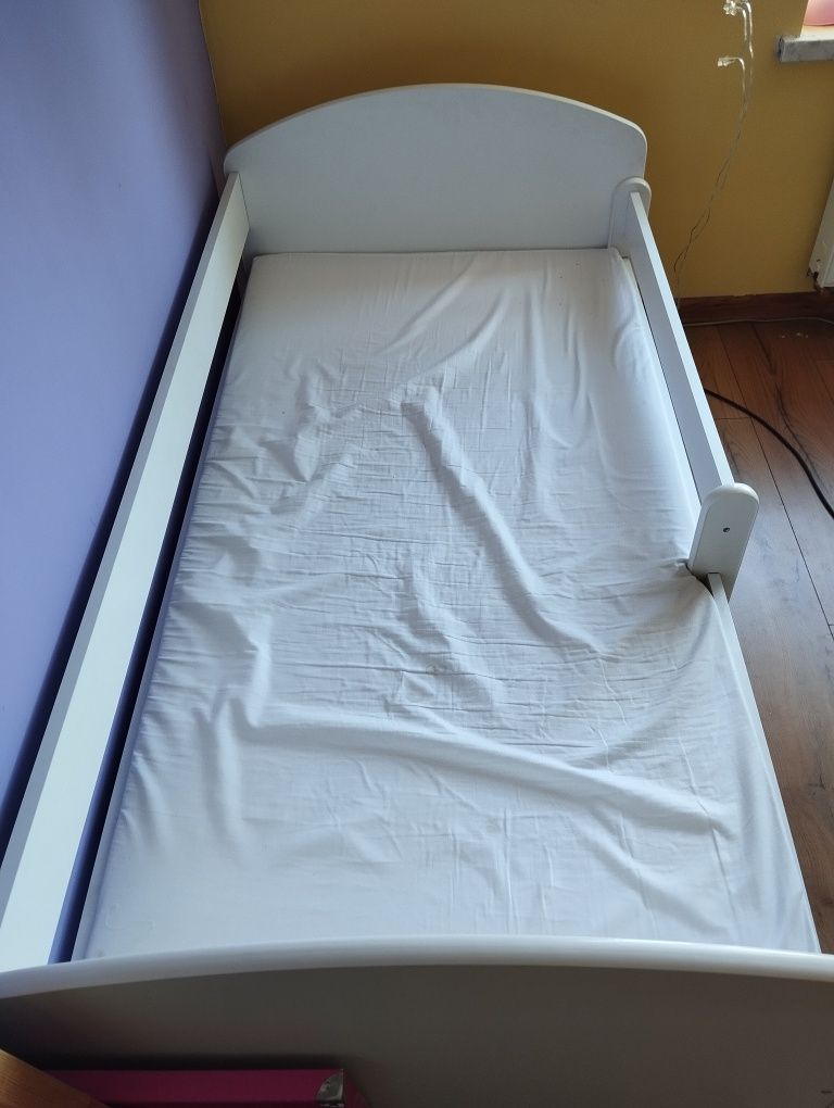 Łóżko dziecięce z szufladą