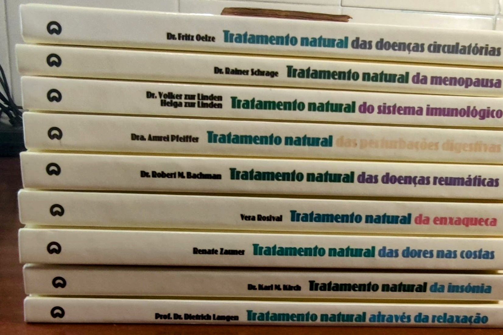 Livro: PAR1 - Tratamento Natural Círculo de Leitores - 9 livros