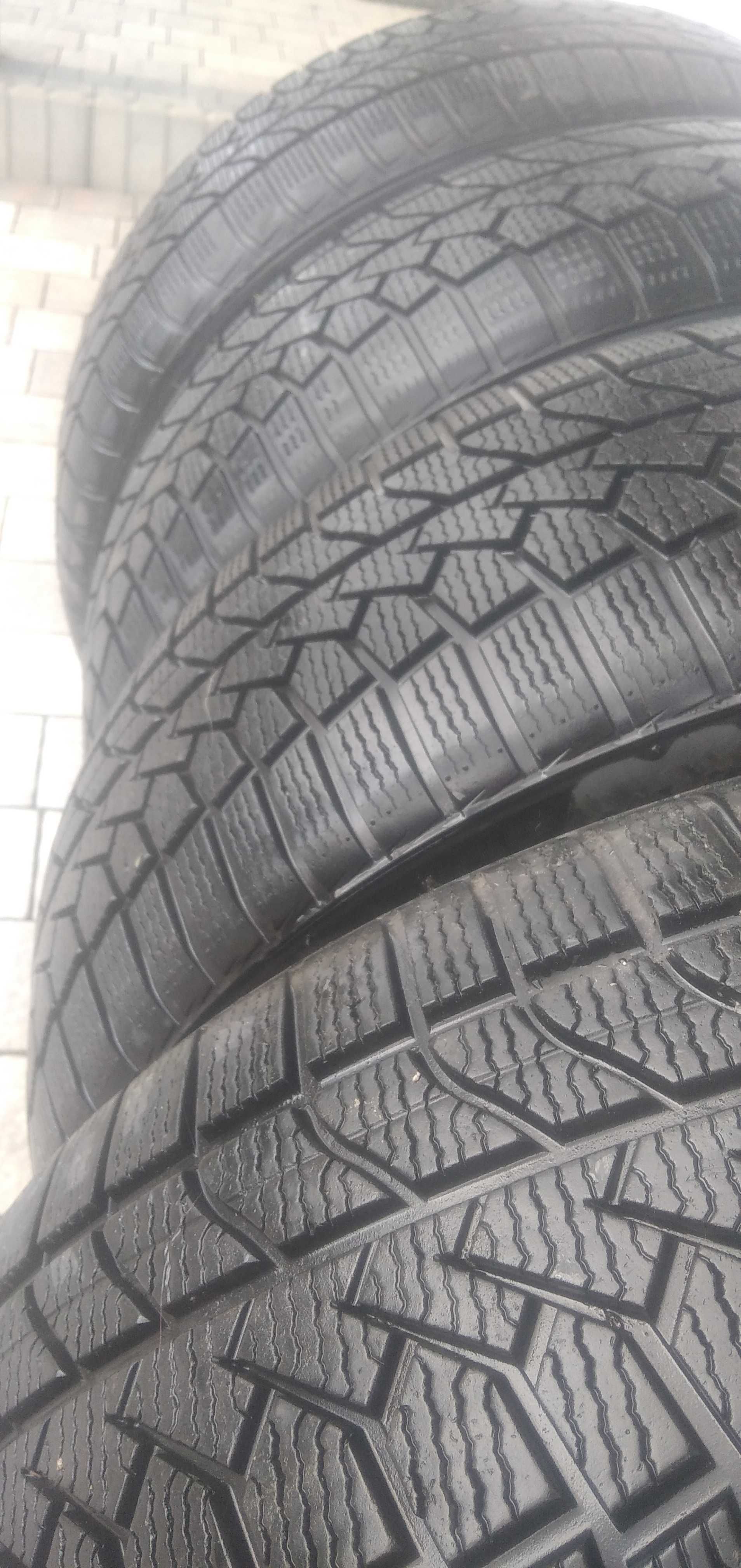 ŁADNE OPONY- NISKA CENA Goodride Zuper Snow Z507 235/55R19