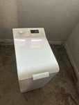 Trzy letnia pralka electrolux