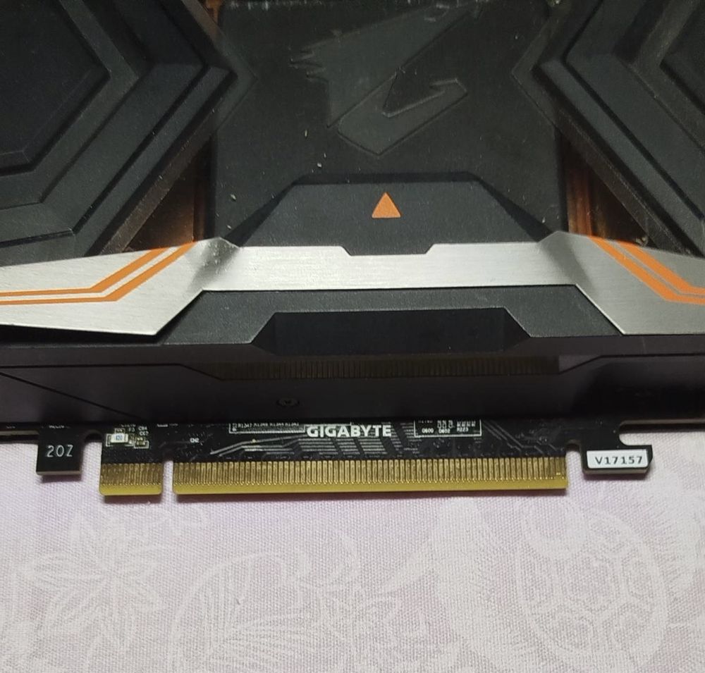 Gtx 1080 ti waterforce отлично подходит для stalker 2