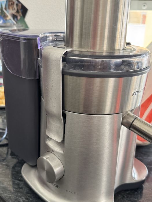 Centrifugadora para sumos naturais