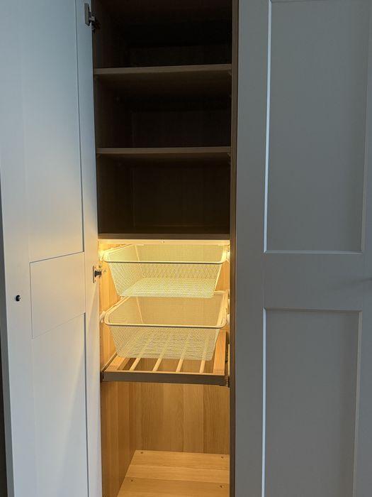 Szafa ikea beżowa trzydrzwiowa