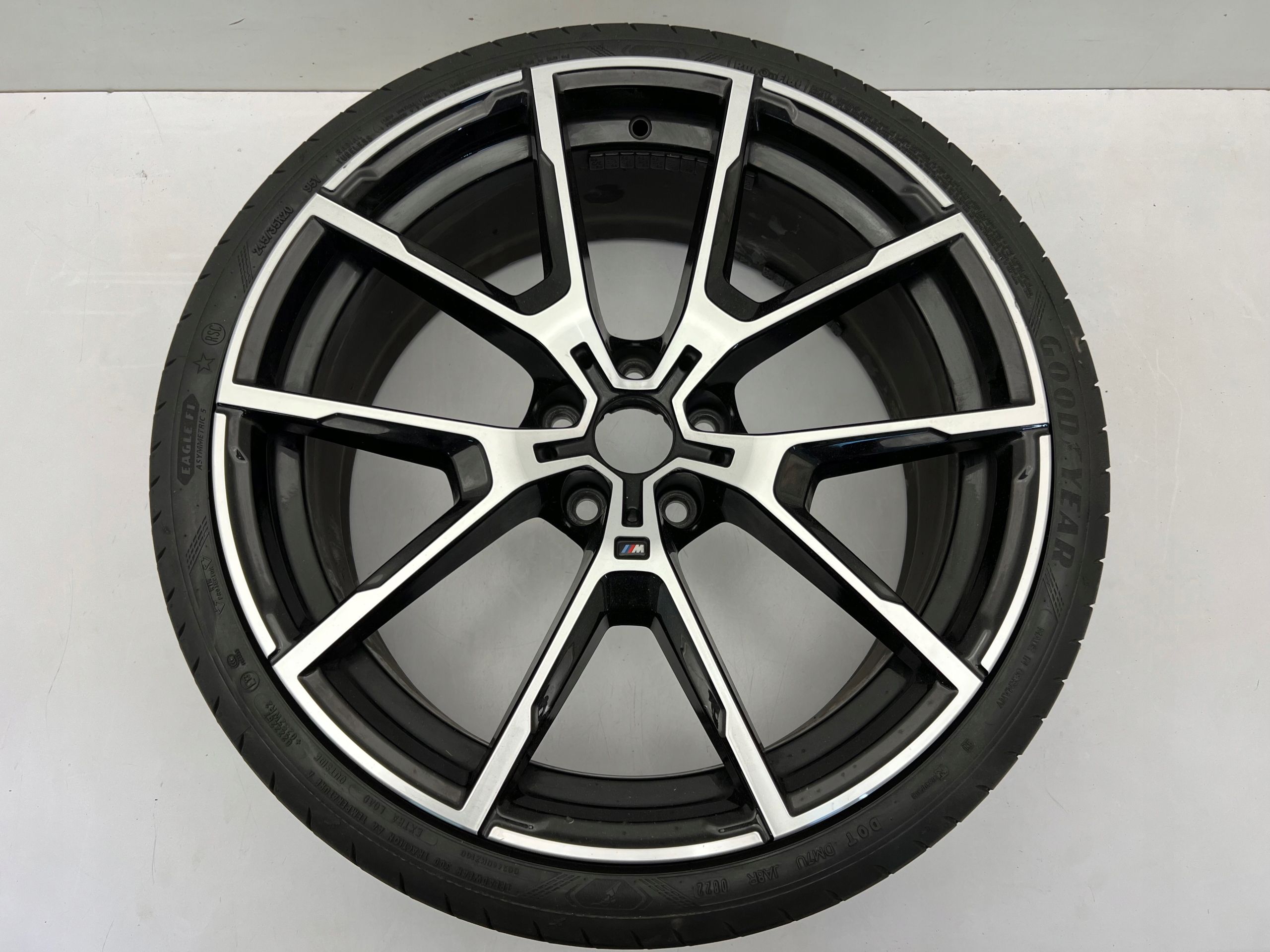 BMW 8 G14 G15 G16 m pakiet Felga koło 8Jx20 ET26 5x112 WZ728M