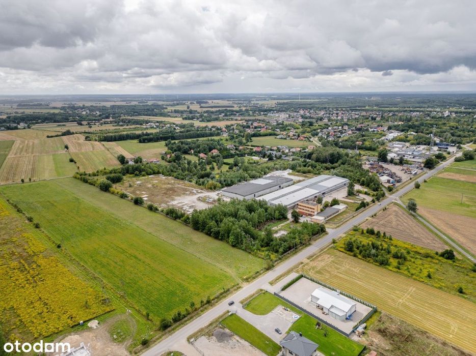 Obiekt biurowo-produkcyjny 930 m² ,działka 4561 m²