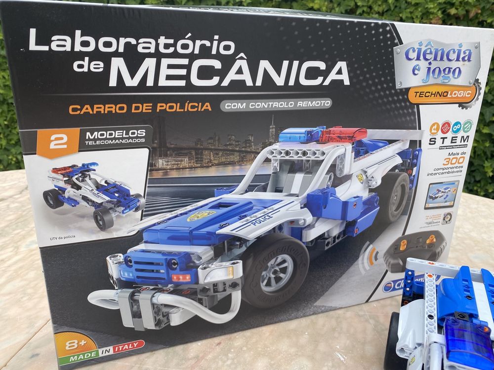 Laboratório de Mecânica-Carro de Polícia