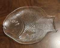 Talerz w kształcie ryby, szkło hartowane