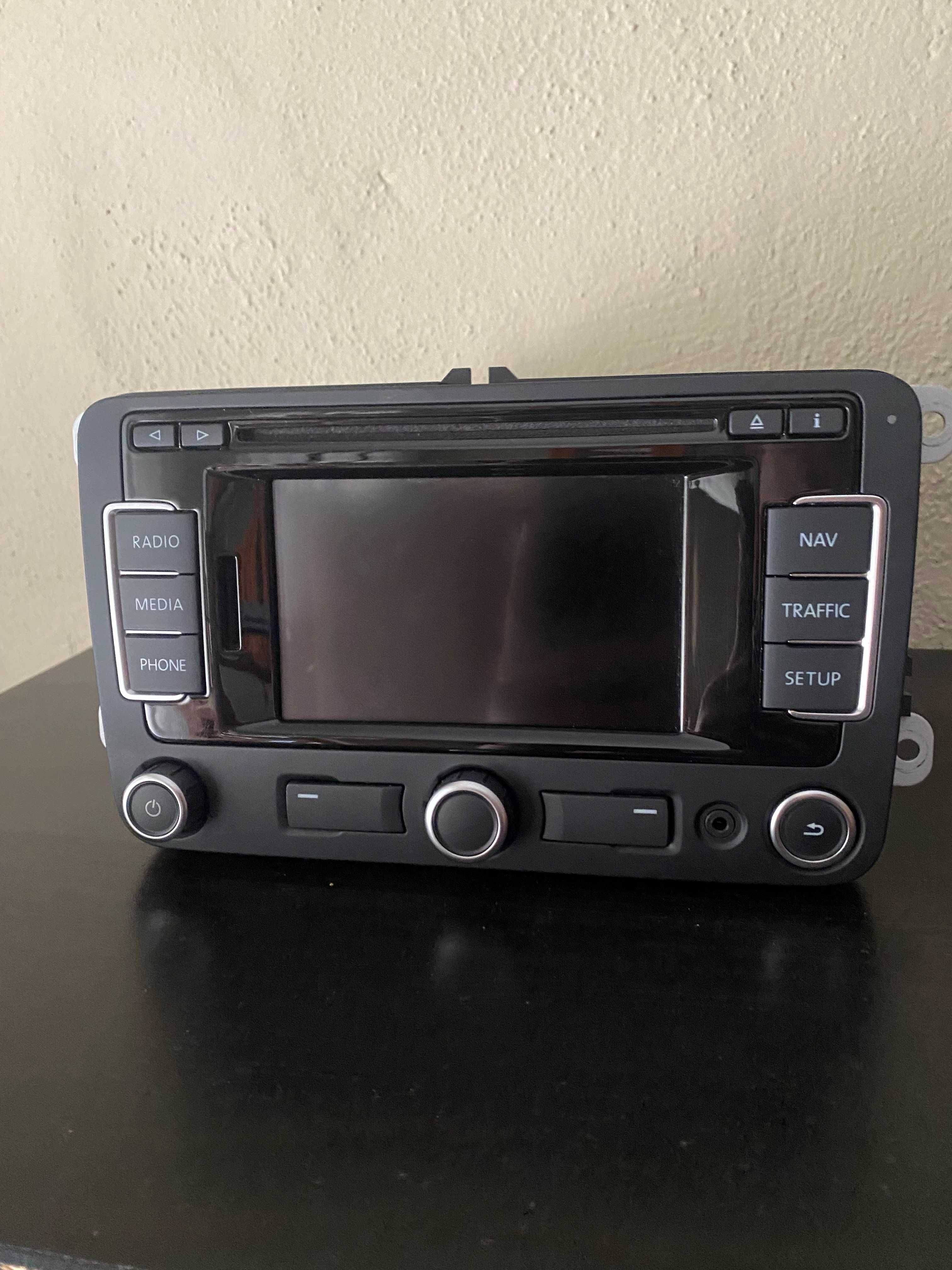 Auto Radio VW Original com CD de navegação incluído