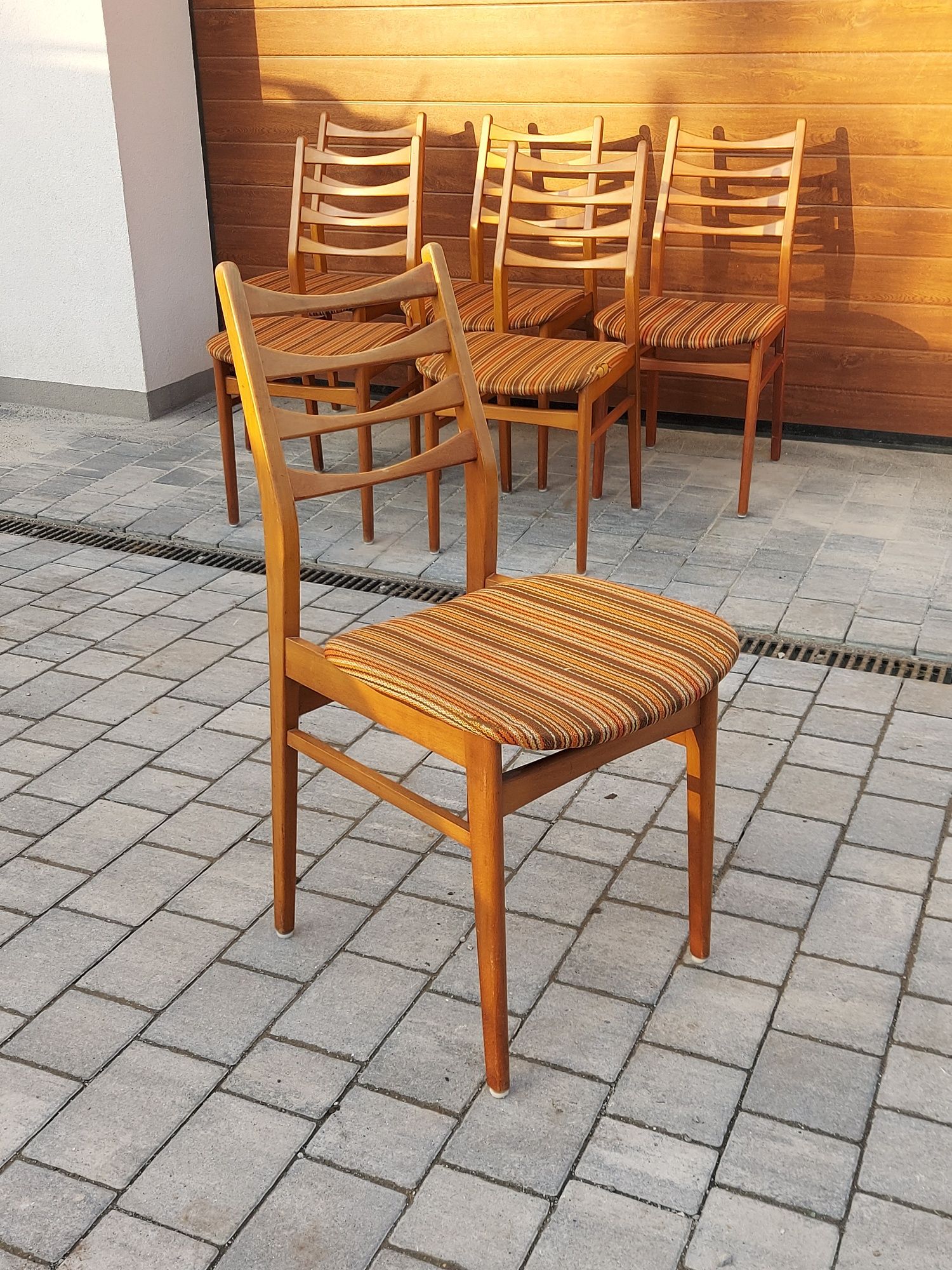 Krzesla Vintage Lata 60 70 Retro Drewniane Tapicerowane Design PRL