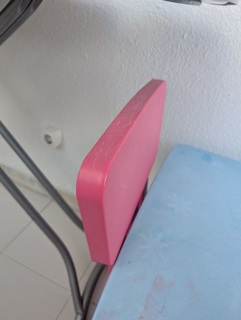 Mesa e cadeiras criança Ikea