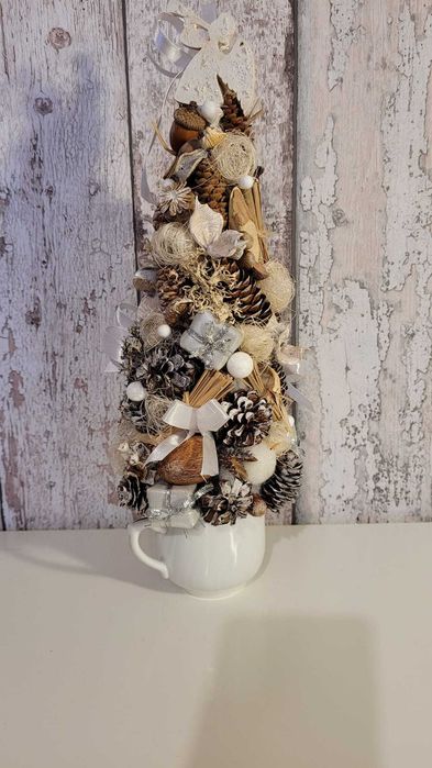 Choinka dekoracyjna , stroik świąteczny