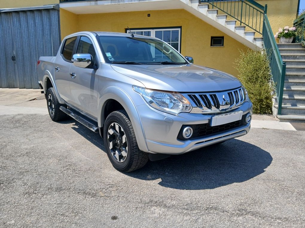 Mitsubishi strakar