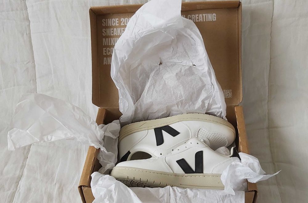 Ténis Veja V-10 CWL White Black, Tamanho 37, Originais, Novos