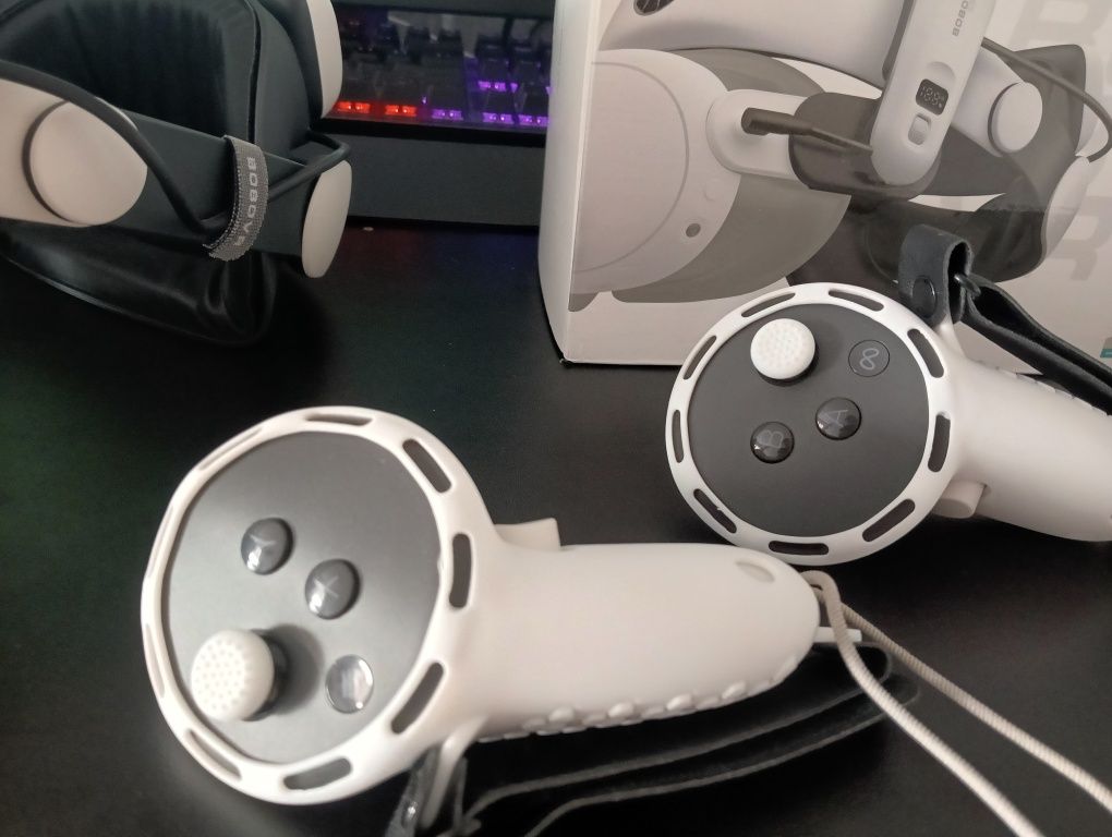 Meta Quest 3 + Bobovr S3Pro + kabel do ładowania 5 metrów