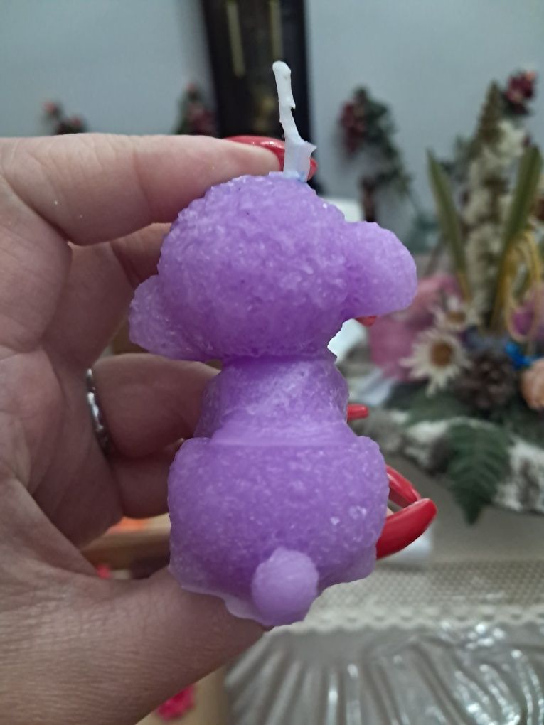 Vela formato cão