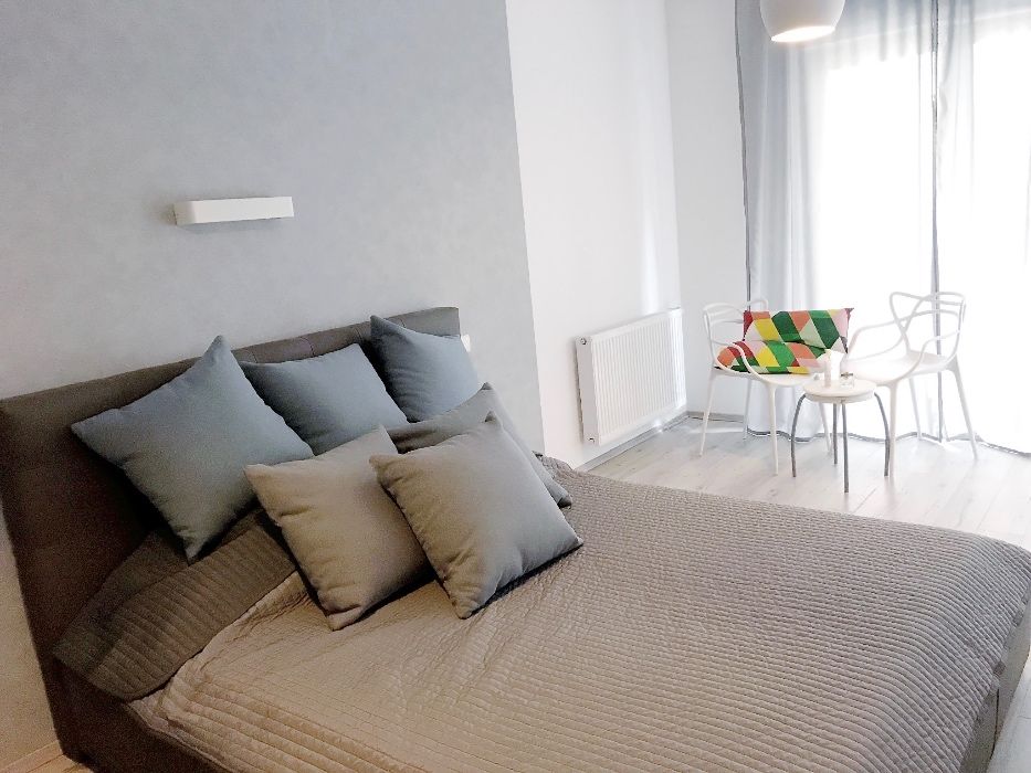 duży APARTAMENT W CENTRUM!  3 pokoje + balkon - na doby MAJÓWKA