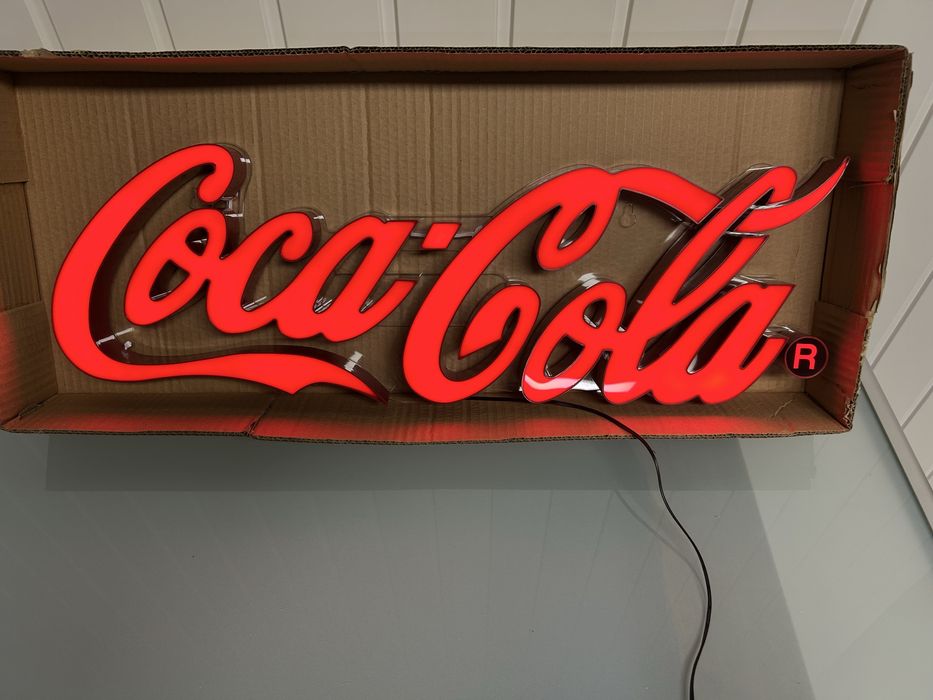 Letreiro Luminoso Coca-Cola