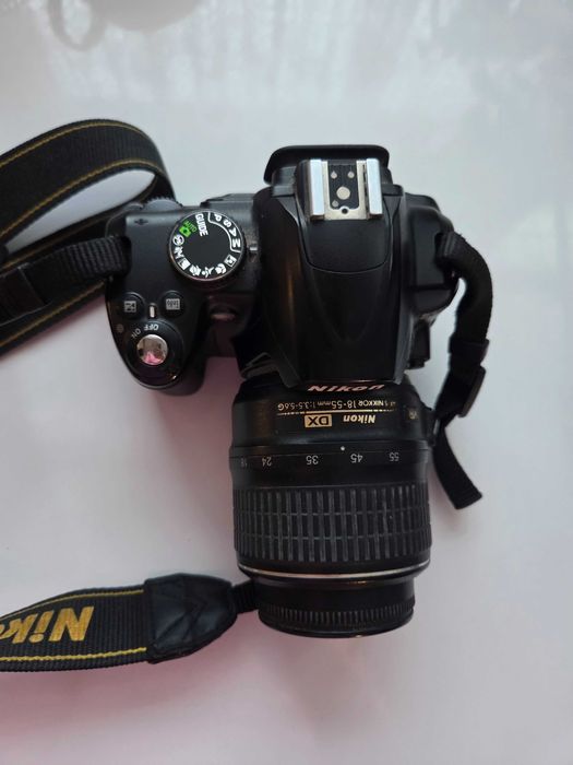 Aparat Nikon D3000