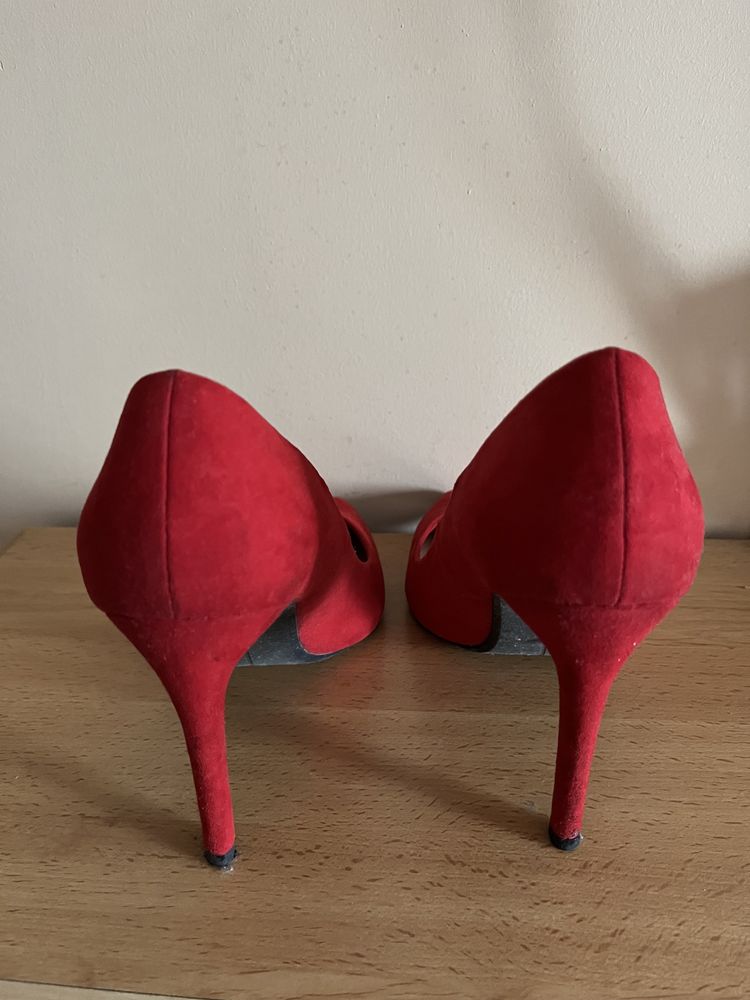 Sapatos estilo stiletto 37 vermelhos