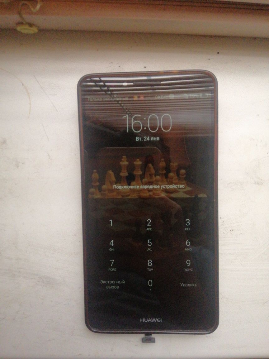 Huawei mt7-tl10 в отличном состоянии
