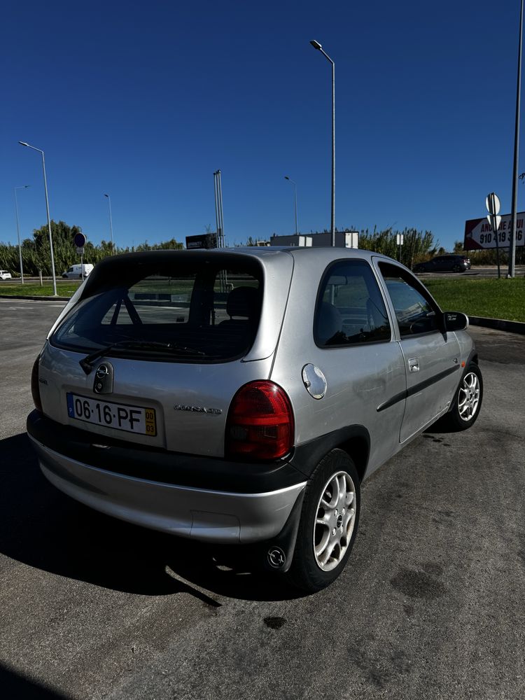 Opel Corsa 1.5 TD ISUZO Gasóleo