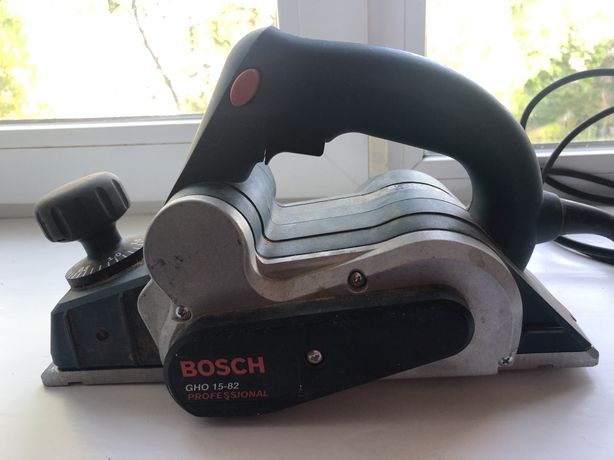 Рубанок Bosch GHO 15-82