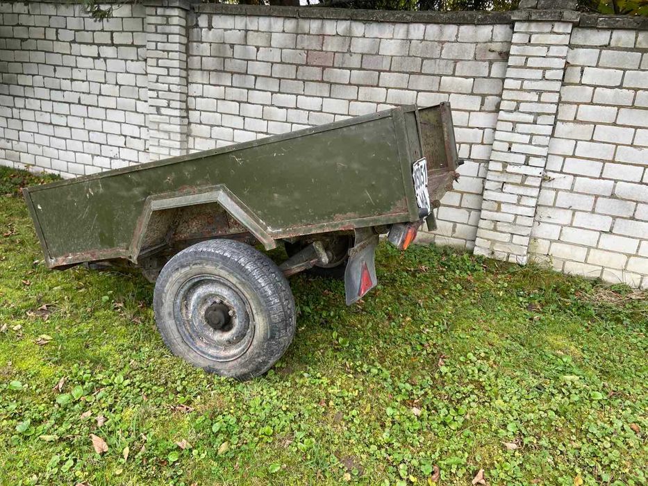 причіп з документами