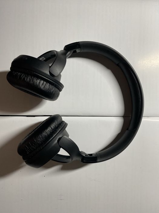 СРОЧНО Наушники JBL tune 520BT