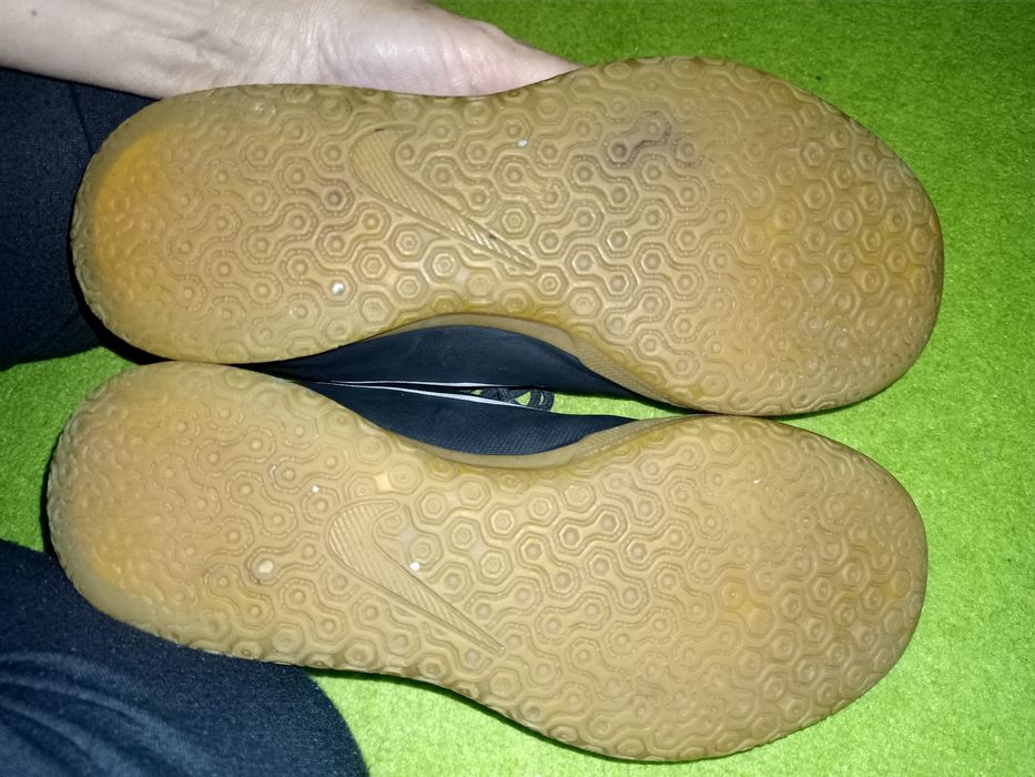 Бутсы футзалки Nike размер 36, стелька 23,5 см