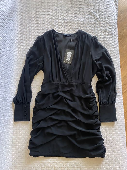 Чорна сукна pretty little thing