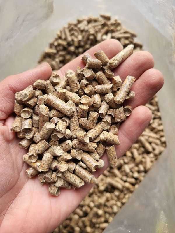 Pellet 100% sosna 1005kg 6mm worki 15kg PRODUCENT