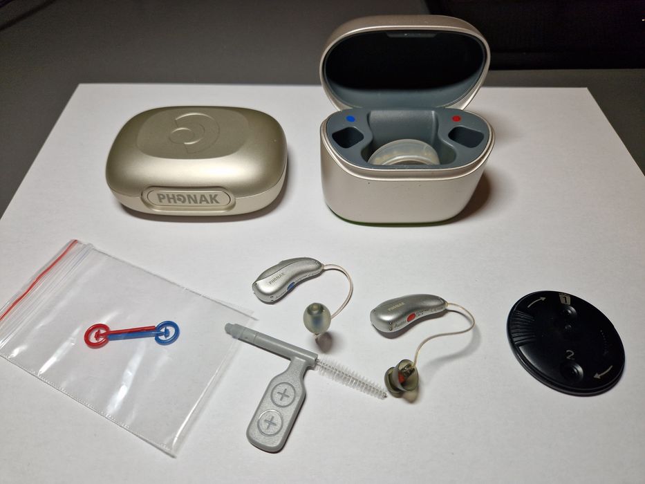 Phonak Audeo L30-R aparat słuchowy dwie słuchawki lewa i prawa