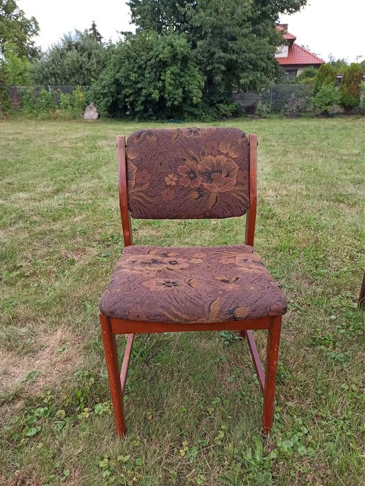 Krzesło tapicerowane vintage PRL