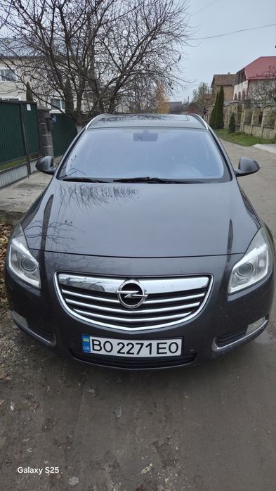 Продаю Opel Insignia